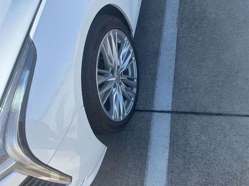 Used 2020 Cadillac CT4 Premium Luxury RWD image 6