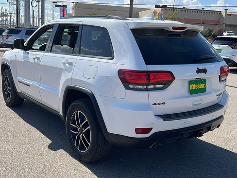 Used 2019 Jeep Grand Cherokee Trailhawk image 6