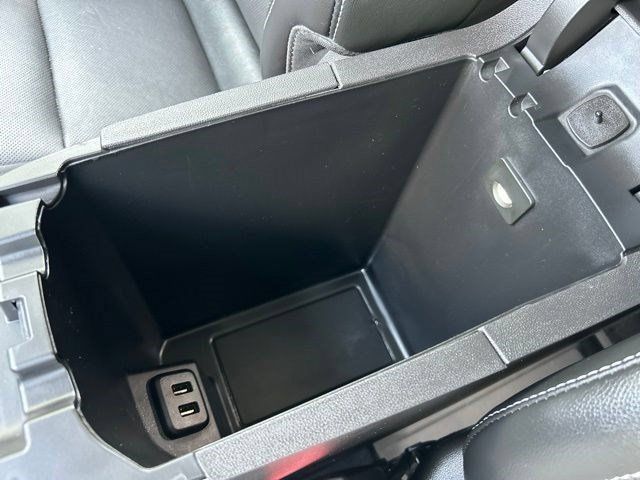 Used 2022 GMC Terrain SLT w/ Infotainment Package II FWD image 35