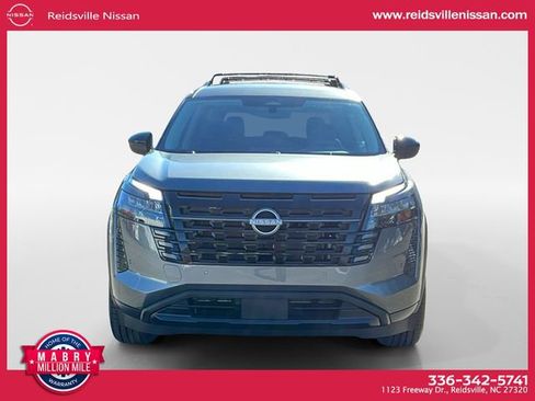 New 2026 Nissan Pathfinder SV image 9