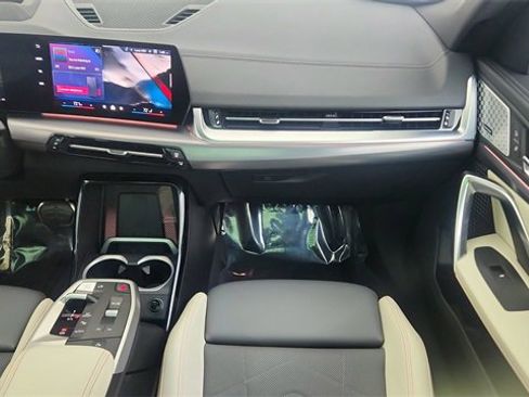 Used 2025 BMW X2 M35i image 38