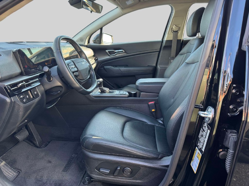 Used 2026 Kia Sportage EX AWD/4WD image 13