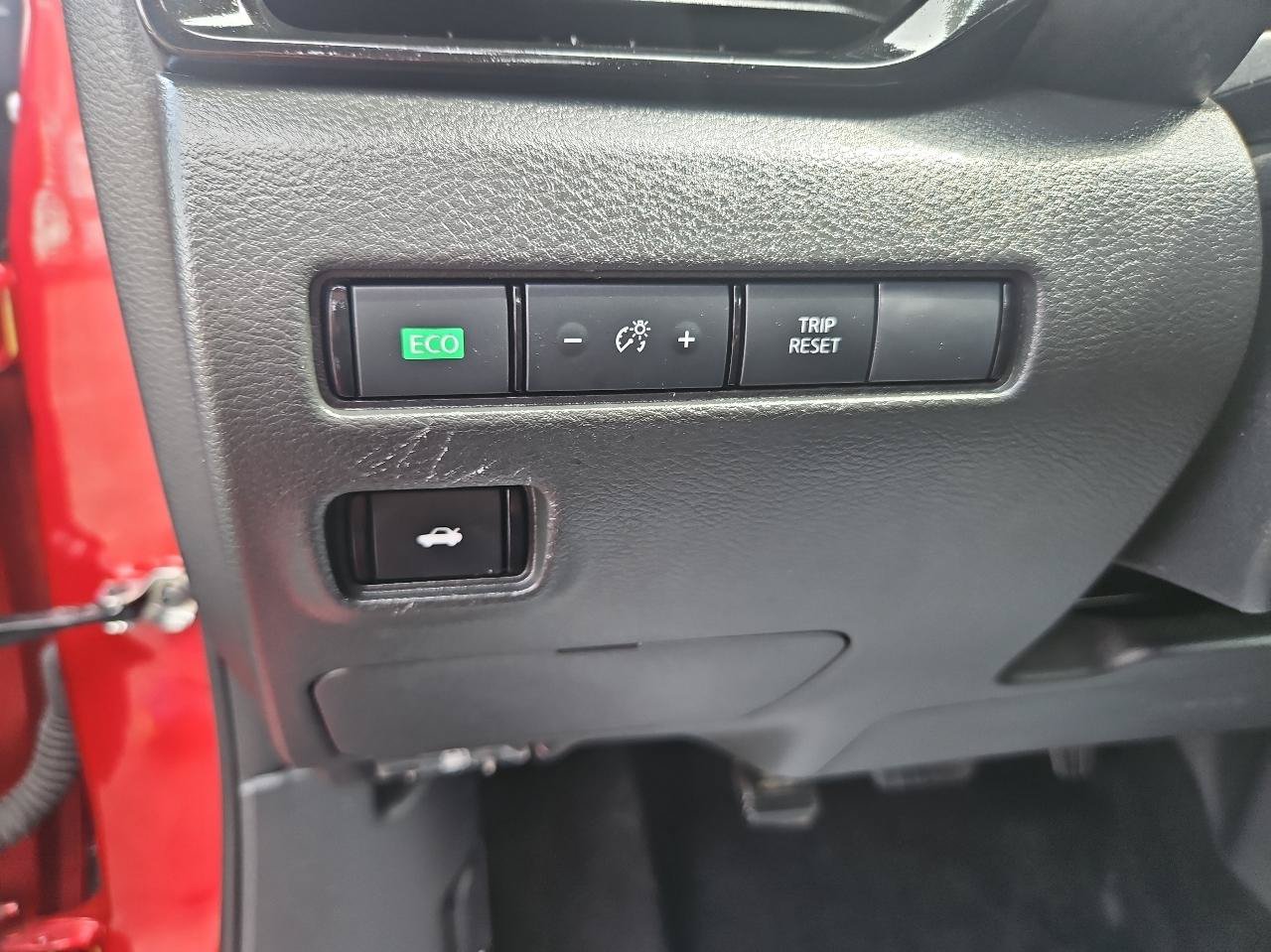 Used 2023 Nissan Sentra SR FWD image 23