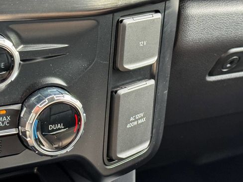 Used 2024 Ford F250 Lariat w/ Black Appearance Package image 30