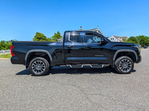 Used 2022 Toyota Tundra Limited AWD/4WD image 4