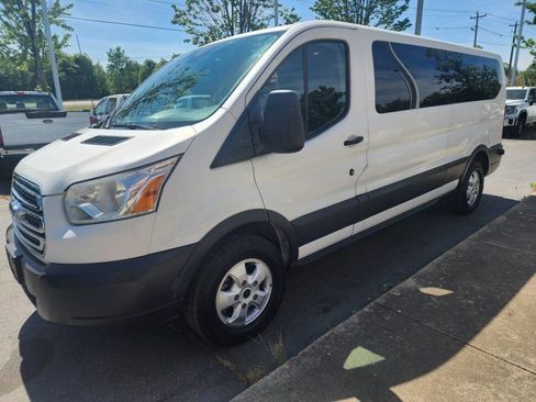 Used 2018 Ford Transit 350 XLT image 2