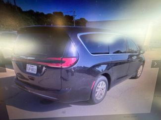 Certified 2023 Chrysler Pacifica Touring-L FWD video 2