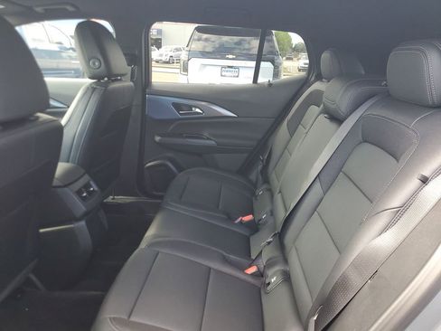 New 2026 Chevrolet Equinox EV LT image 24