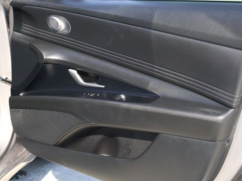 Used 2023 Hyundai Elantra Limited w/ Cargo Package FWD image 16