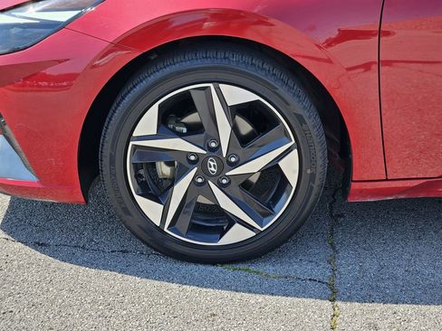 Certified 2023 Hyundai Elantra Limited w/ Cargo Package FWD image 8