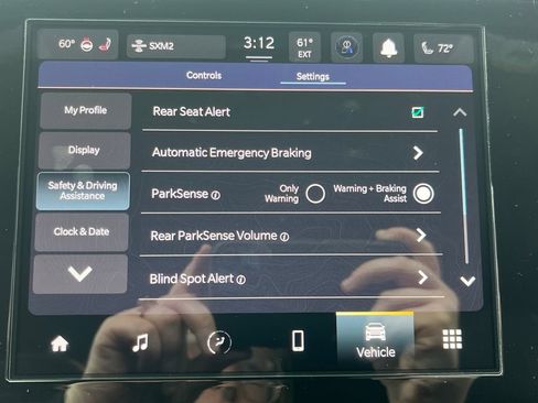 New 2025 Jeep Grand Cherokee L Altitude AWD/4WD image 6