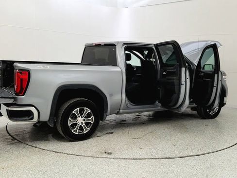 Used 2024 GMC Sierra 1500 SLT image 12