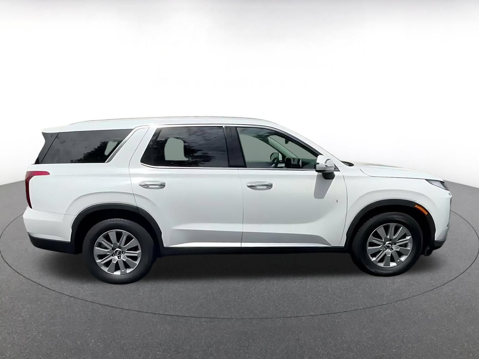 Used 2025 Hyundai Palisade SEL FWD image 15
