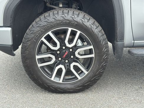 Used 2024 GMC Sierra 1500 AT4 w/ AT4 Premium Package AWD/4WD image 24