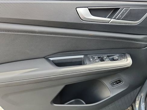 New 2026 Volkswagen Atlas Cross Sport SEL image 7