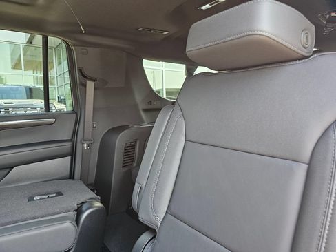 New 2026 Chevrolet Suburban LT w/ Comfort Package AWD/4WD image 21