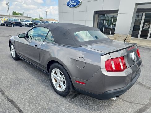 Used 2011 Ford Mustang Convertible w/ 101A Rapid Spec Order Code RWD image 8