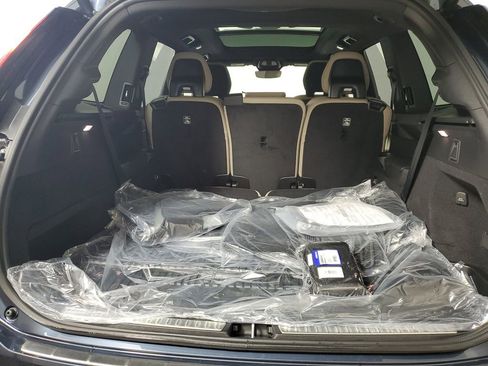 Used 2026 Volvo XC90 B6 Plus w/ Protection Package Premier AWD/4WD image 11