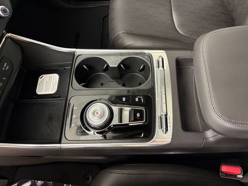New 2026 Kia Carnival SX w/ SX Dark Edition Package FWD image 35