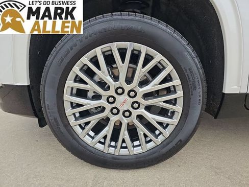 Used 2025 GMC Acadia Denali AWD/4WD image 34