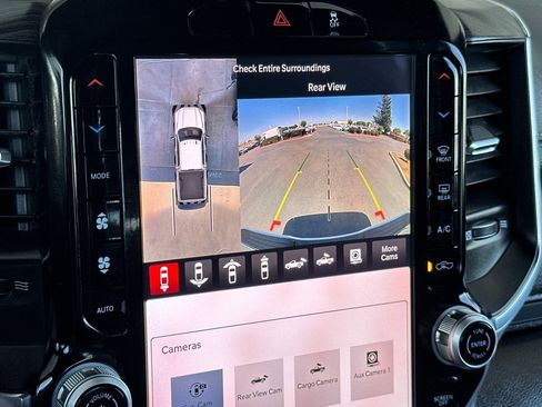 New 2025 RAM 2500 Laramie w/ Towing Technology Group image 15