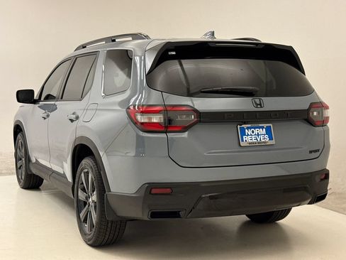 New 2026 Honda Pilot Sport image 7