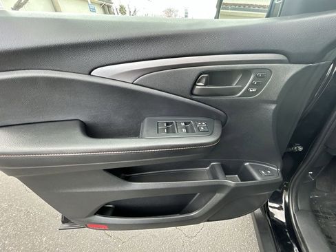 Certified 2023 Honda Passport TrailSport image 13