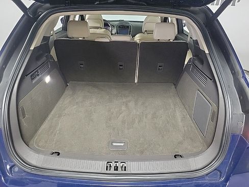 Used 2019 Lincoln Nautilus Reserve image 9