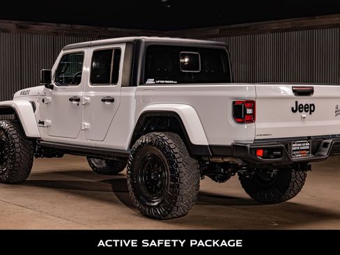 Used 2025 Jeep Gladiator Willys image 7