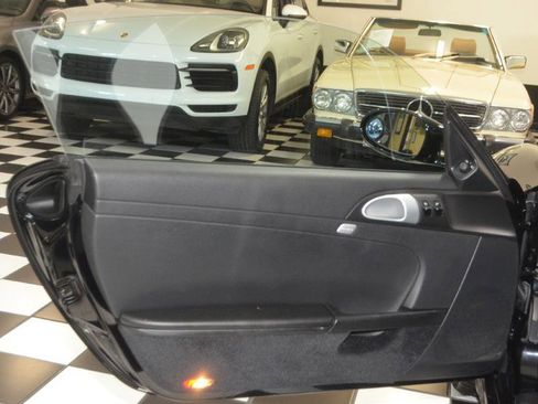 Used 2007 Porsche Cayman image 16
