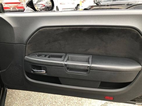 Used 2010 Dodge Challenger SRT8 w/ SRT Option Group II RWD image 36