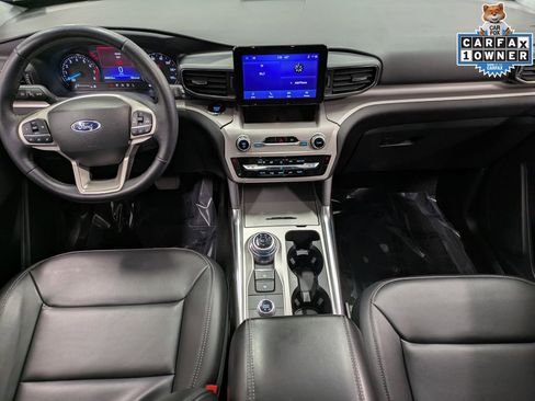 Used 2023 Ford Explorer XLT w/ Equipment Group 202A image 24