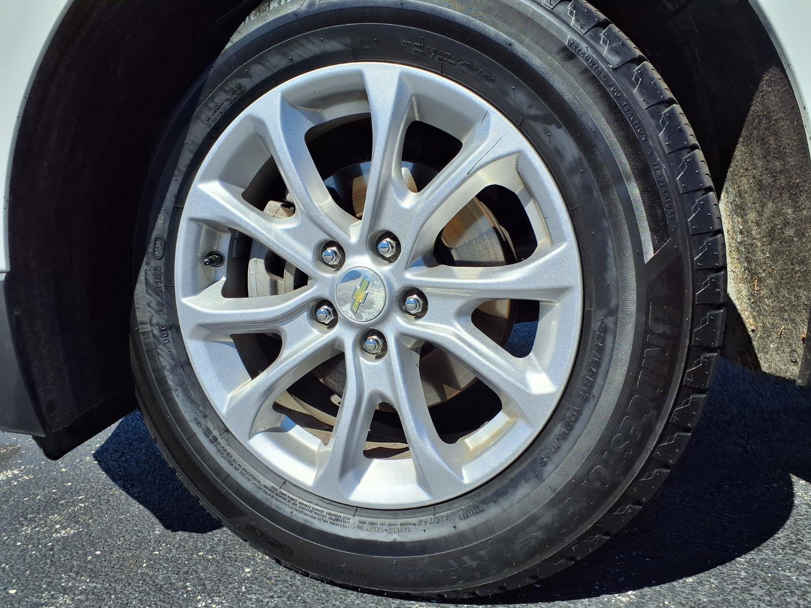 Used 2021 Chevrolet Equinox LT FWD image 35