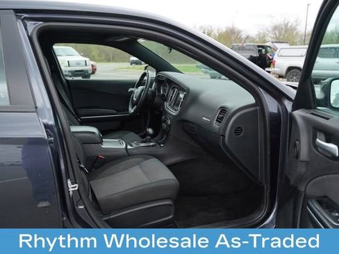 Used 2018 Dodge Charger SXT image 17
