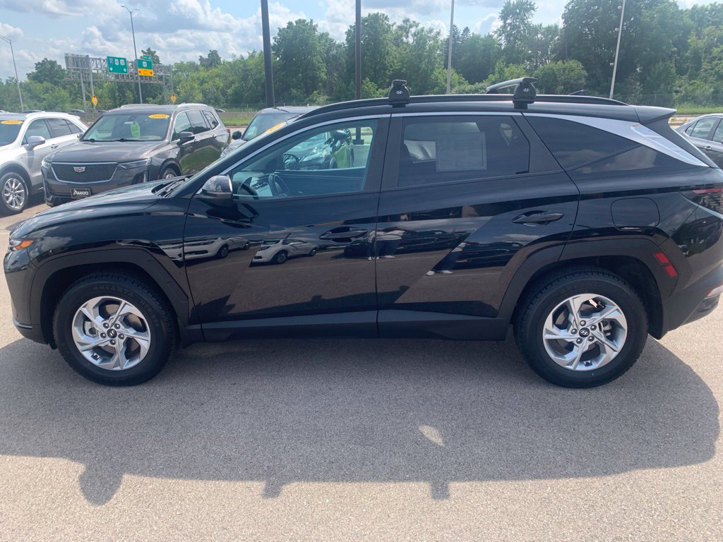 Used 2022 Hyundai Tucson SEL AWD/4WD image 2