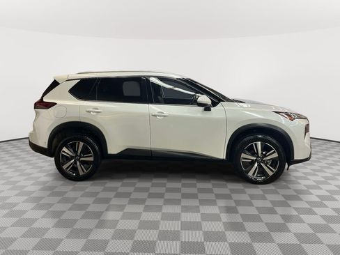 Used 2026 Nissan Rogue SL image 2