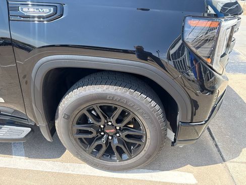 Used 2026 GMC Sierra 1500 Elevation w/ Elevation Premium Package RWD image 4