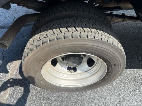 Used 2018 RAM 5500 Tradesman w/ Power & Remote Entry Group RWD image 9