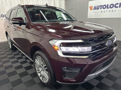 Used 2024 Ford Expedition Limited AWD/4WD image 2