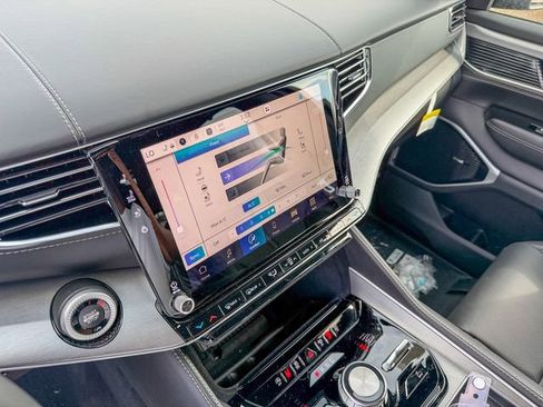 New 2026 Jeep Grand Wagoneer L Limited image 19