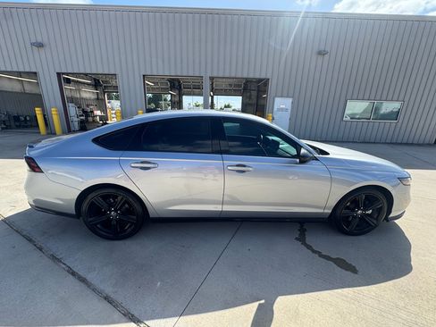 Certified 2023 Honda Accord Sport image 9