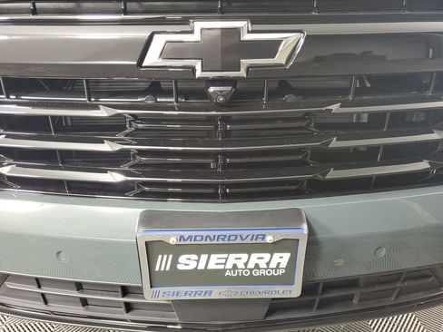 New 2026 Chevrolet Suburban RST image 10