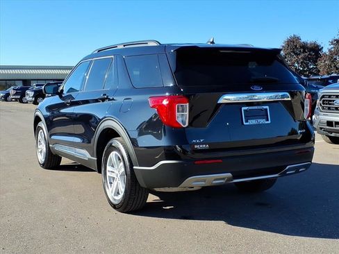 Used 2023 Ford Explorer XLT w/ Equipment Group 202A image 3