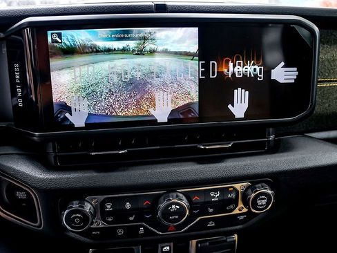 New 2026 Jeep Gladiator Willys AWD/4WD image 22