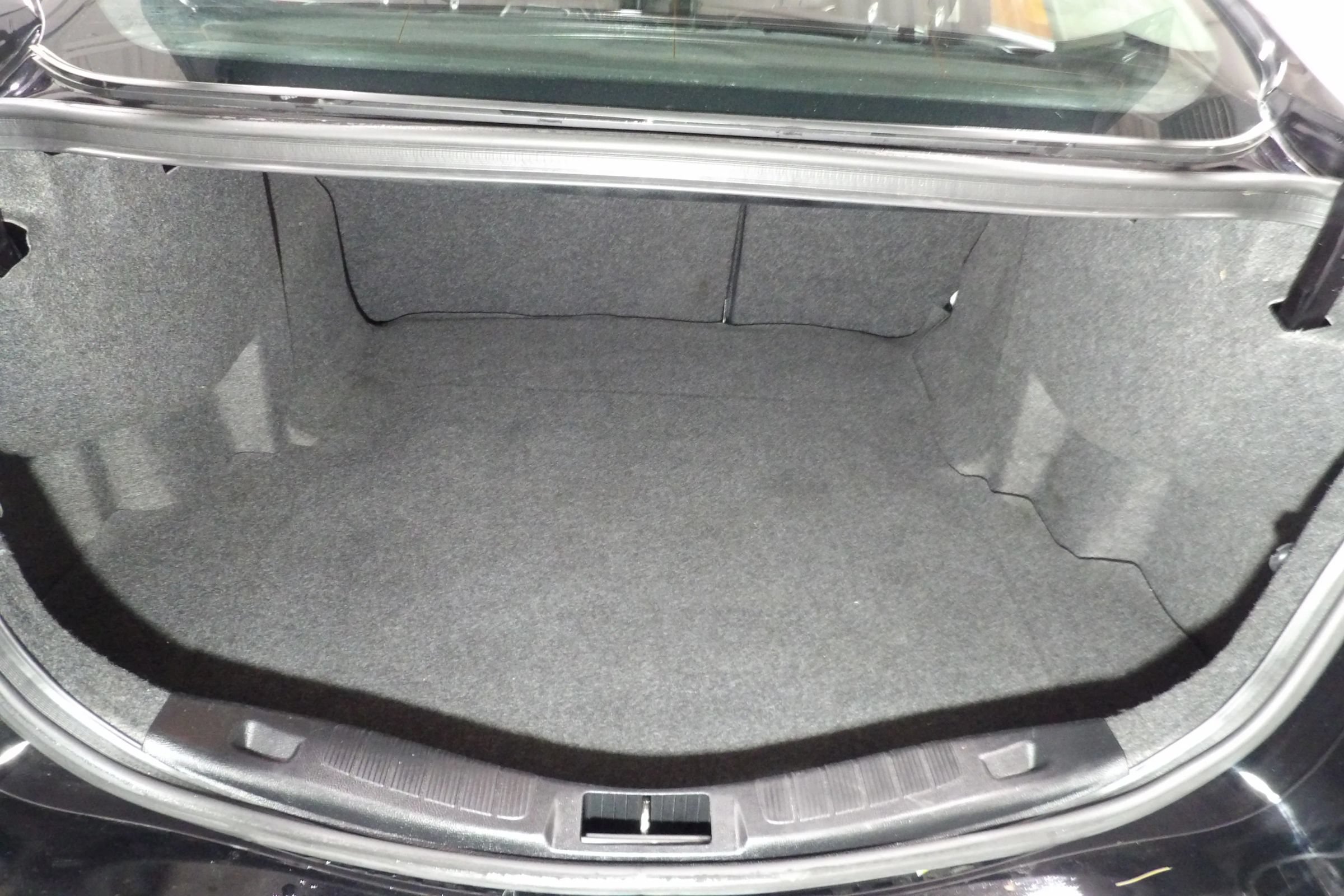 Used 2020 Ford Fusion SE FWD image 6