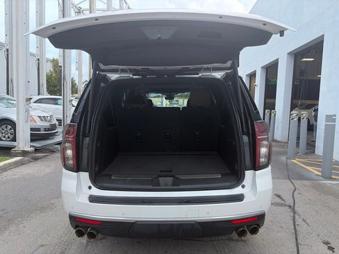 Used 2023 Chevrolet Suburban High Country RWD image 5