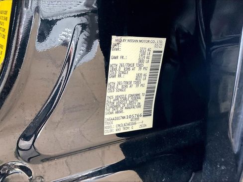 Used 2022 Nissan Titan SV w/ Accessory Utility Package RWD image 36