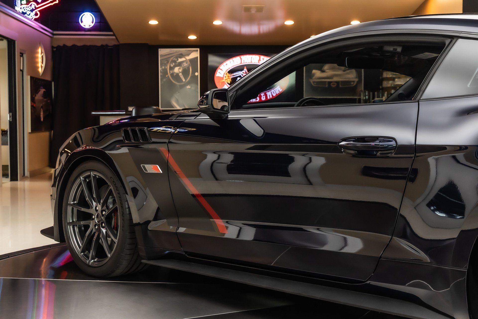 Used 2021 Ford Mustang GT Premium w/ GT Performance Package RWD image 35