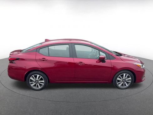 Used 2025 Nissan Versa SV image 16