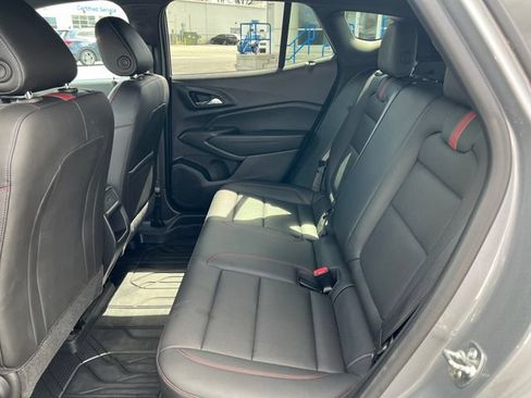 Used 2024 Chevrolet Trax RS w/ Driver Confidence Package FWD image 5